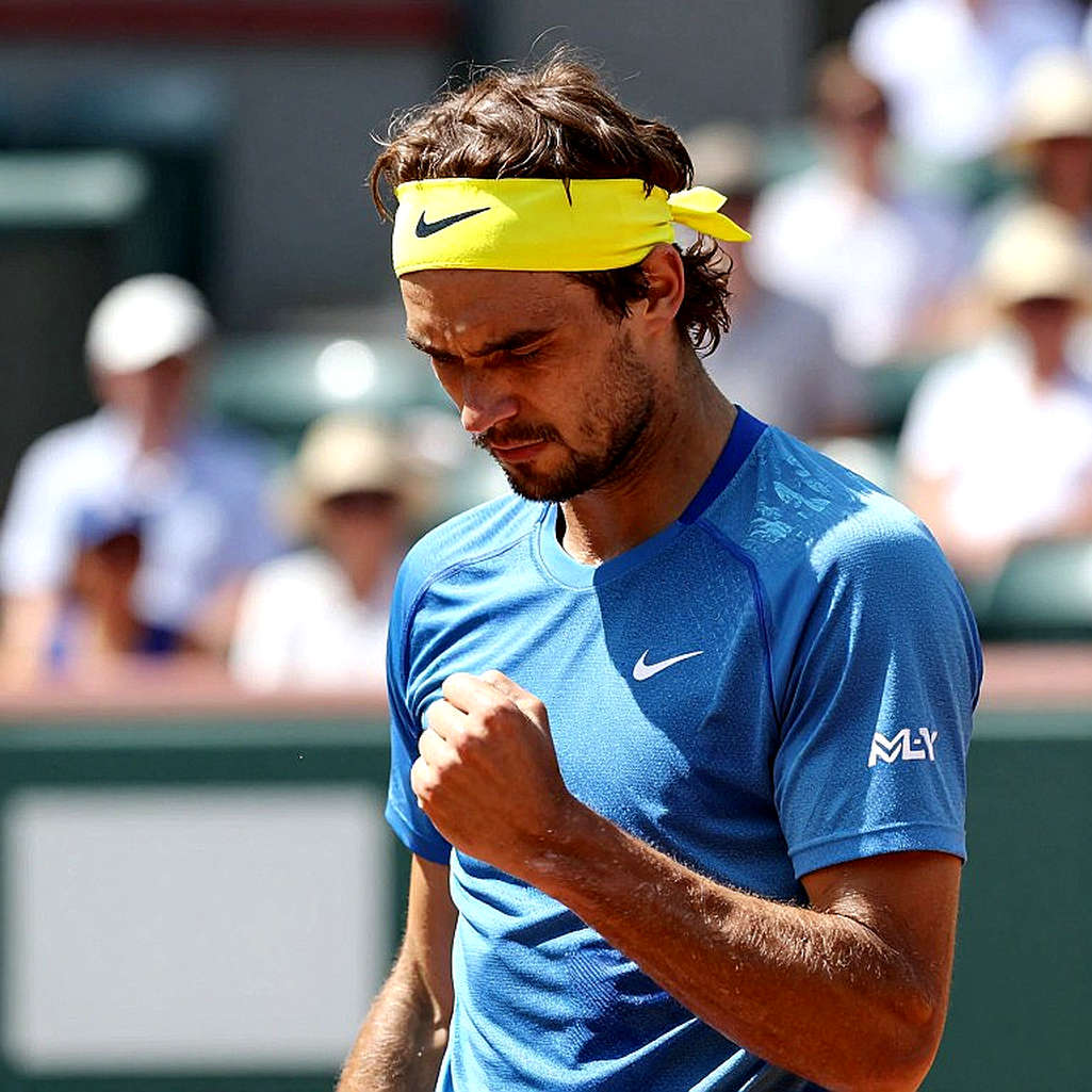 US Open 2026: Pegula 56 phút, Medvedev thắng thẳng, Alcaraz và Sabalenka đối mặt áp lực điểm số