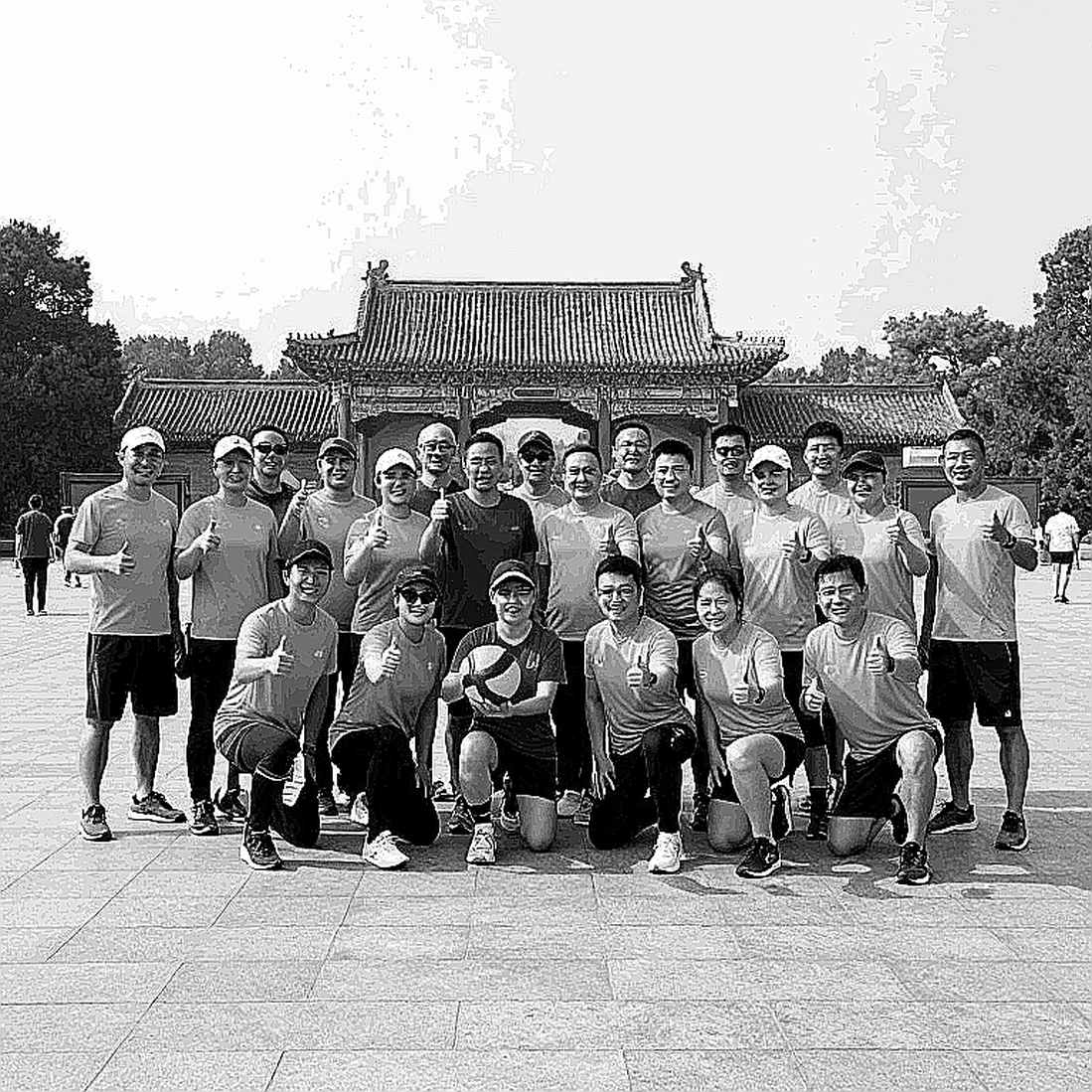 Man Utd dưới thời Carrick: bốn điểm, hai thất bại liên tiếp và bài toán hình học chưa có lời giải