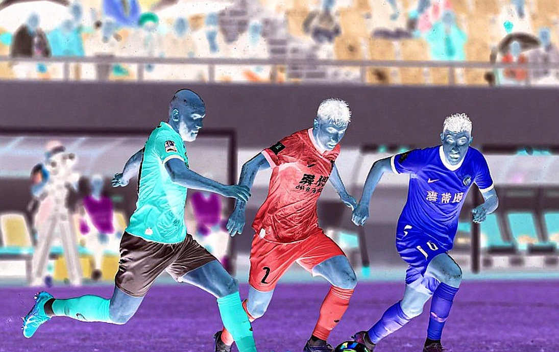 Bên dưới bảng xếp hạng V.League: Nhịp đập của những người không ai phỏng vấn