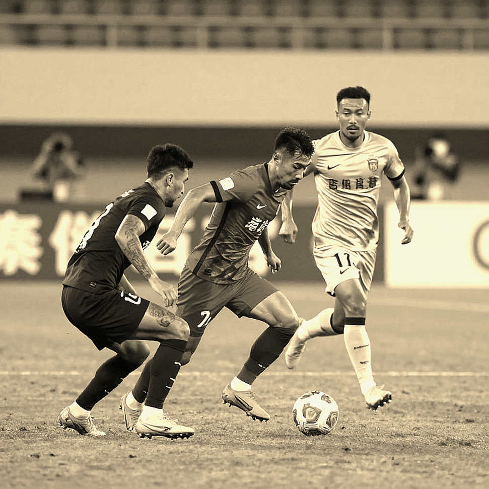 Tây Ban Nha 3-2 Anh: Hai lần mất bóng ở cùng một điểm nóng