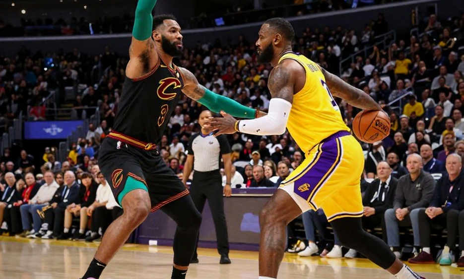 Real Madrid 119-84 Bilbao: Hiệp đầu 36-16 và giới hạn của một trận thắng lớn