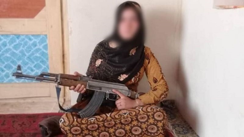  आफ्ना बुवाको हत्या गर्ने दुई तालिबान लडाकु मारेर चर्चित बनेकी अफगान किशोरी