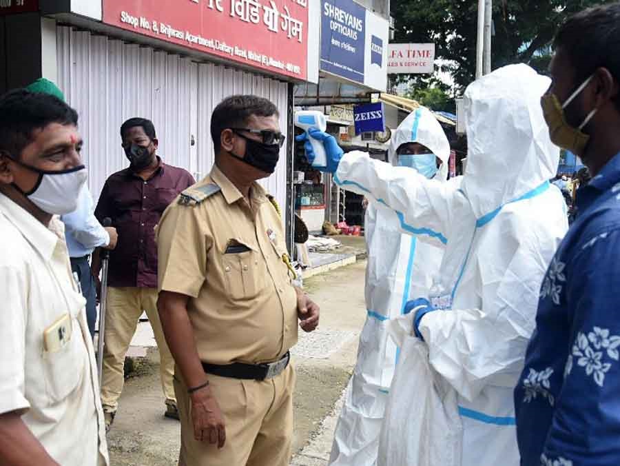 फेरि बढे भारतमा कोरोना भाइरस संक्रमित र मृतक