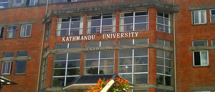 काठमाडौं विश्वविद्यालयका विद्यार्थी आन्दोलित