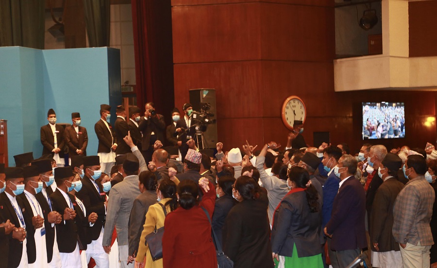 चर्काे नारावाजीपछि पुनर्स्थापित प्रतिनिधिसभा बैठक फागुन २६ गतेसम्म स्थगित
