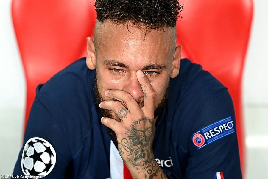 Neymar cry