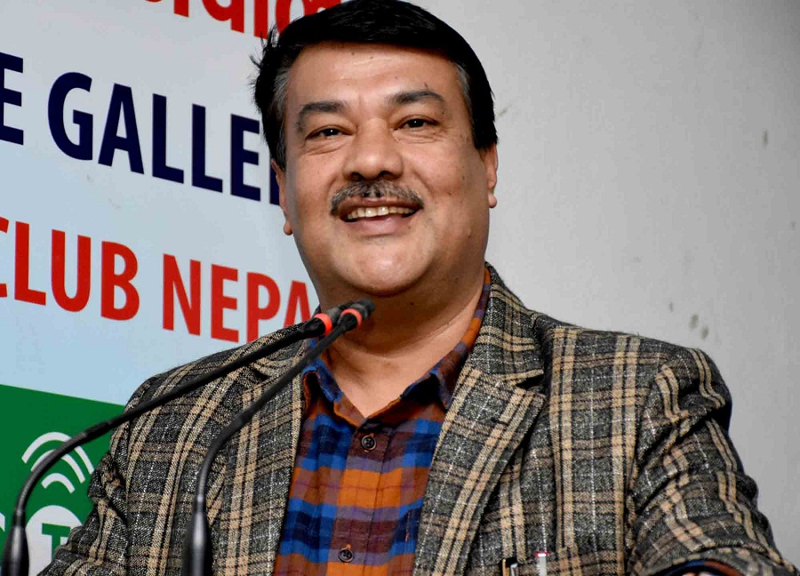 नेपाली कांग्रेसका नेता मीन विश्वकर्माको स्वास्थ्य गम्भीर, भेन्टिलेटरमा राखेर उपचार हुँदै 