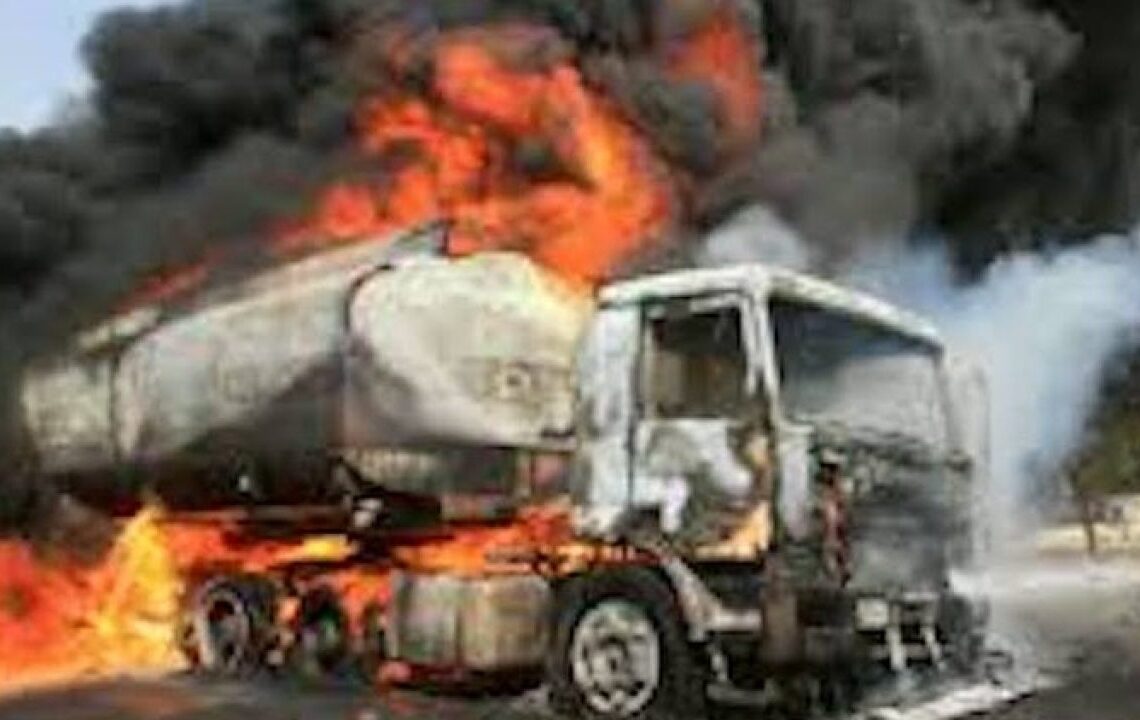 Tanker burnt 1140x720