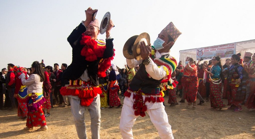 उधौली सकेला अर्थात् किरात पर्व मनाइँदै