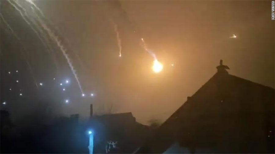 युक्रेनको राजधानी किभमा बिहानैदेखि लगातार विस्फोट, युरोपेली युनियनद्धारा रुसविरुद्ध कडा प्रतिबन्ध