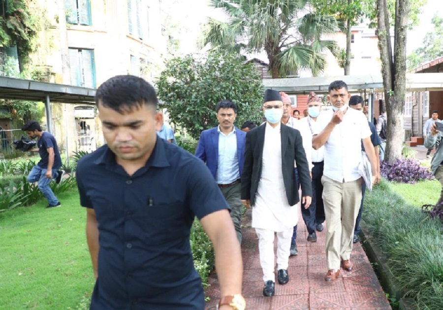 सरकारले खोस्यो पीएसओबाहेक चोलेन्द्रका सबै सुरक्षाकर्मी, ‘भीभीआईपी’ कार पनि फिर्ता