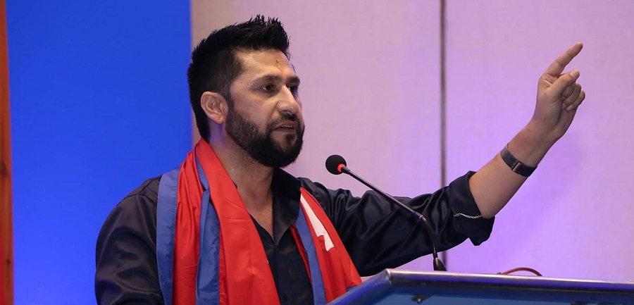 गृहमन्त्री बनेको ३२ दिनमा रवि लामिछानेले प्रचण्डलाई बुझाए राजीनामा पत्र