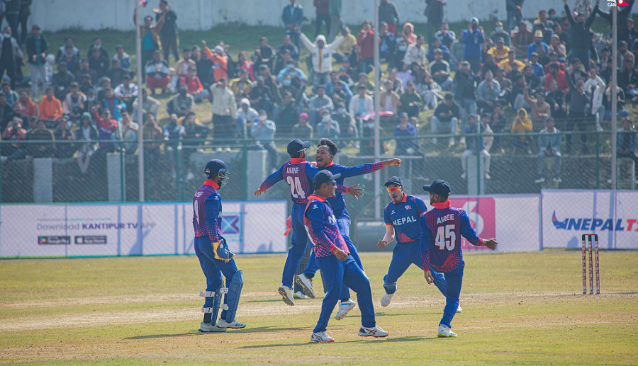शानदार ब्याटिङसँगै घरेलु मैदानमा नेपाललाई पहिलो शृंखला, युएई ६ विकेटले पराजित