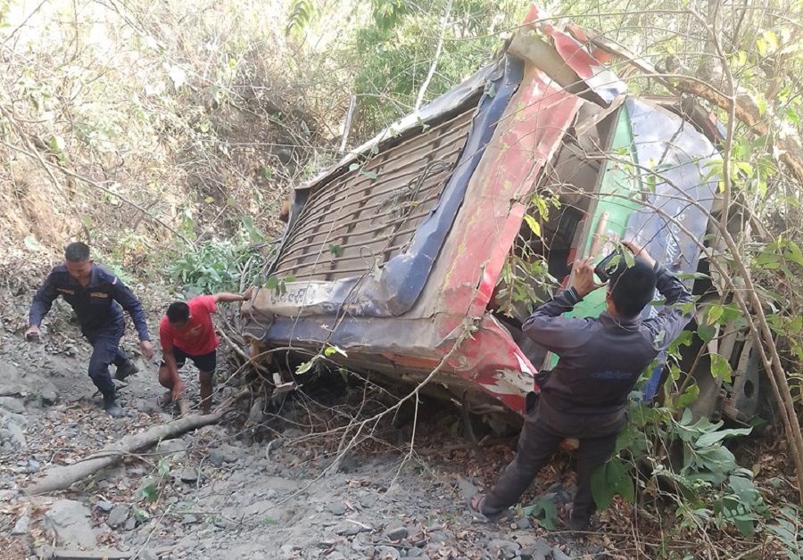 पाल्पा बस दुर्घटनामा दुई जनाको मृत्यु, ४ को अवस्था गम्भीर