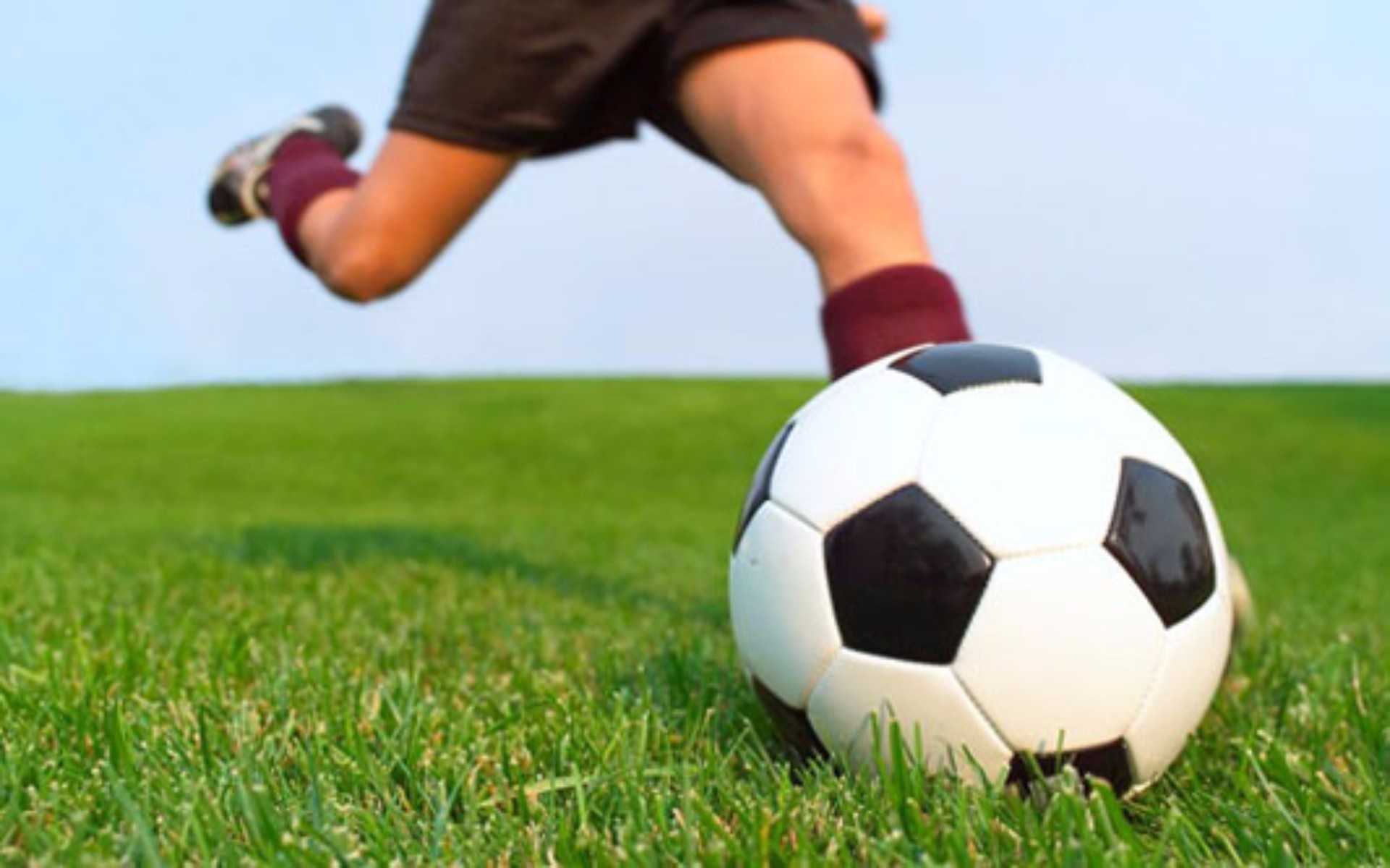 पोखरा कप फुटबल: उपाधिका लागि एपिएफ र दाउफिन्स खेल्दै 