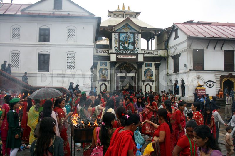 महाशिवरात्रि मेला पशुपतिमा भक्तजनको भीड