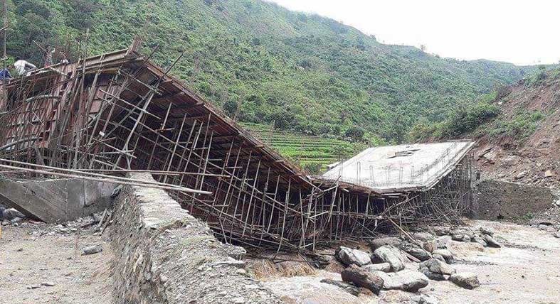 Dadeldhura bridge