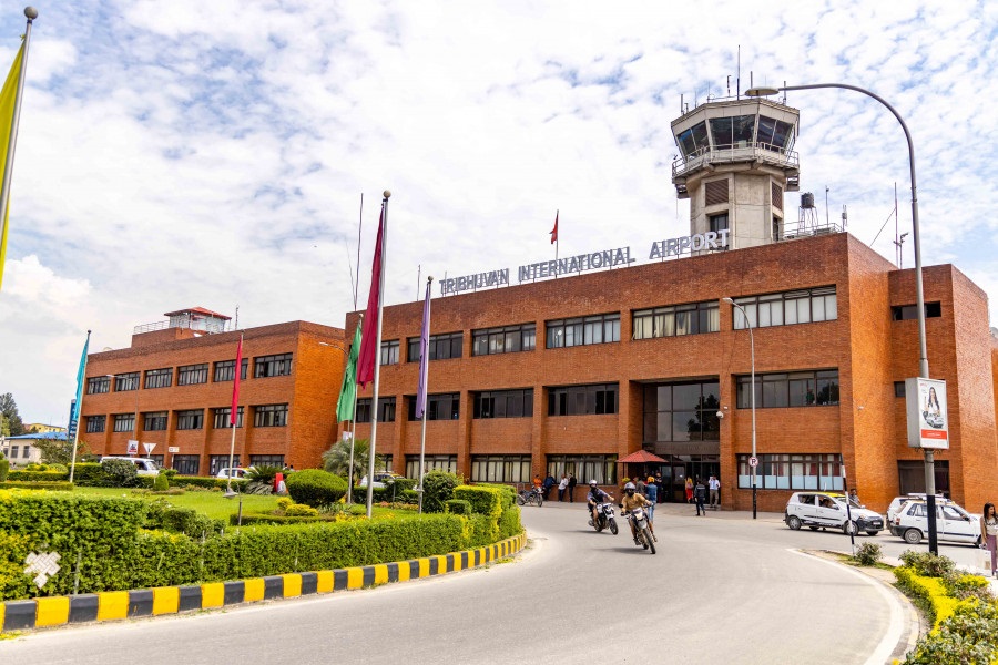 त्रिभुवन विमानस्थलमा बम भएको हल्ला,विमानस्थल खाली गराइयो
