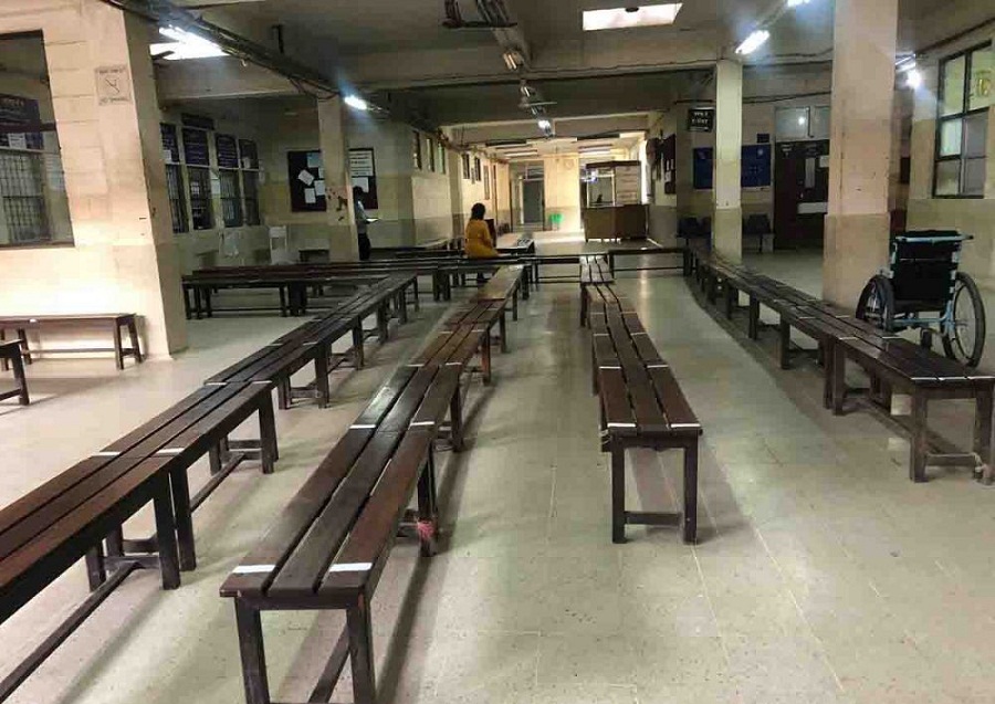 कोभिड संक्रमित आएपछि पाटन अस्पताल बन्यो सुनसान
