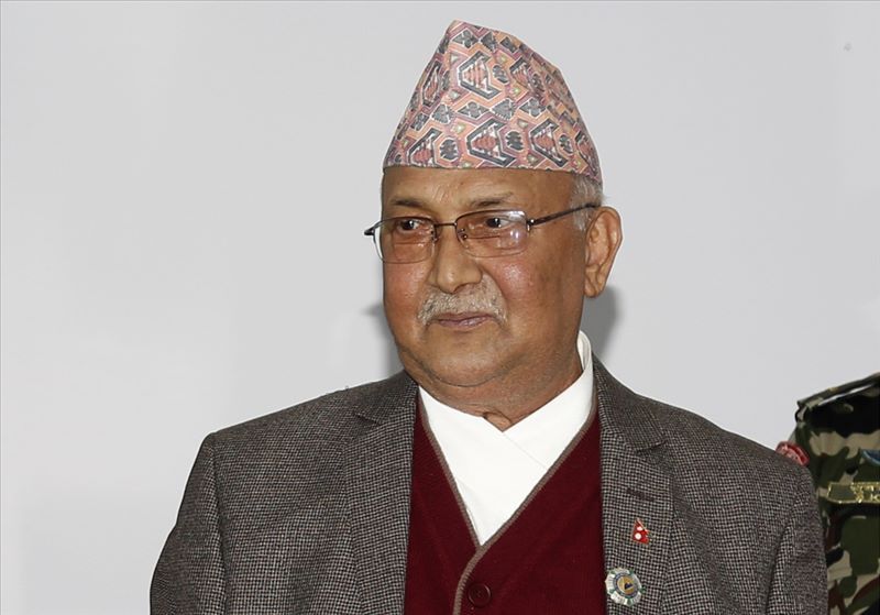 Pm kp oli smiling